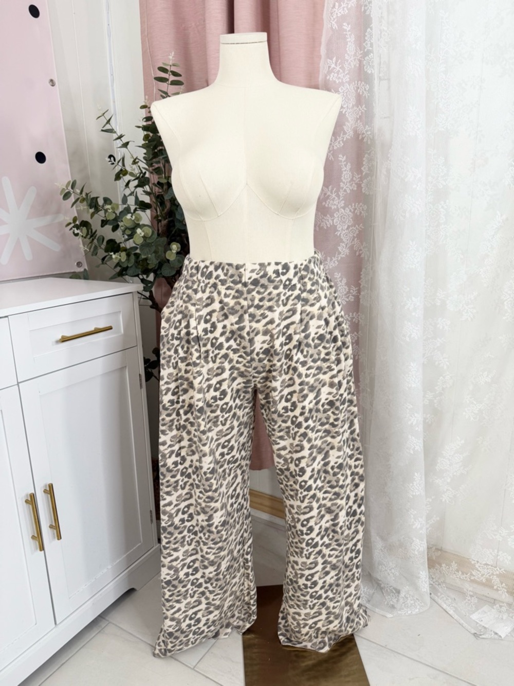 AERIE CAKE BATTER aka Leopard-Print Street Trousers NWT BIN#21